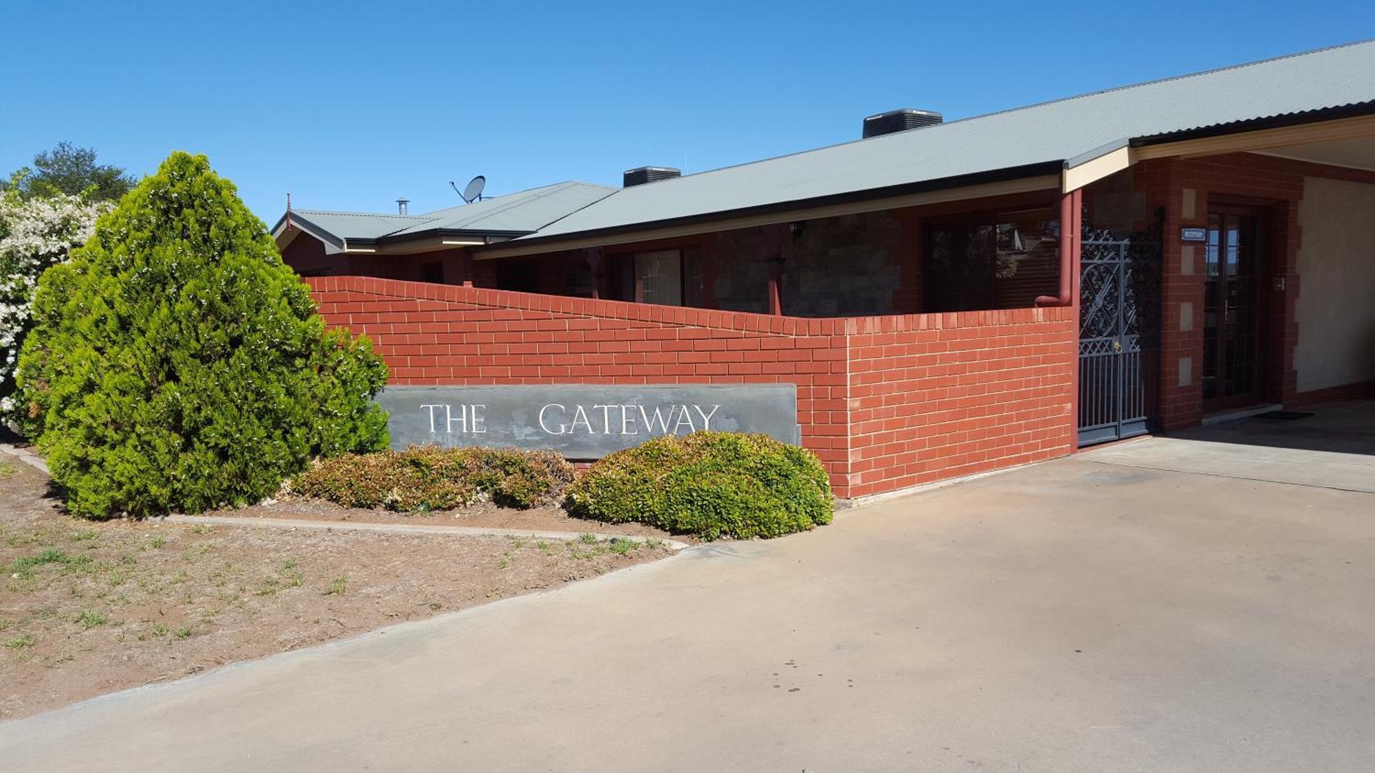 Gateway Motor Inn - Self Check-In Broken Hill Bagian luar foto