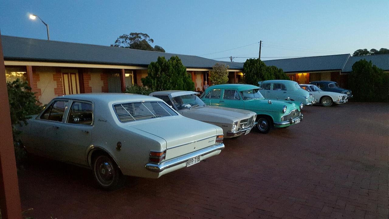 Gateway Motor Inn - Self Check-In Broken Hill Bagian luar foto