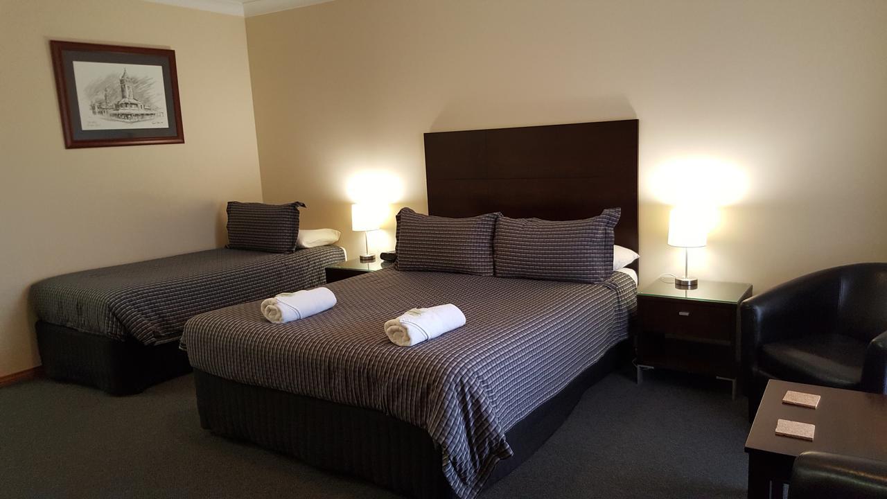 Gateway Motor Inn - Self Check-In Broken Hill Bagian luar foto